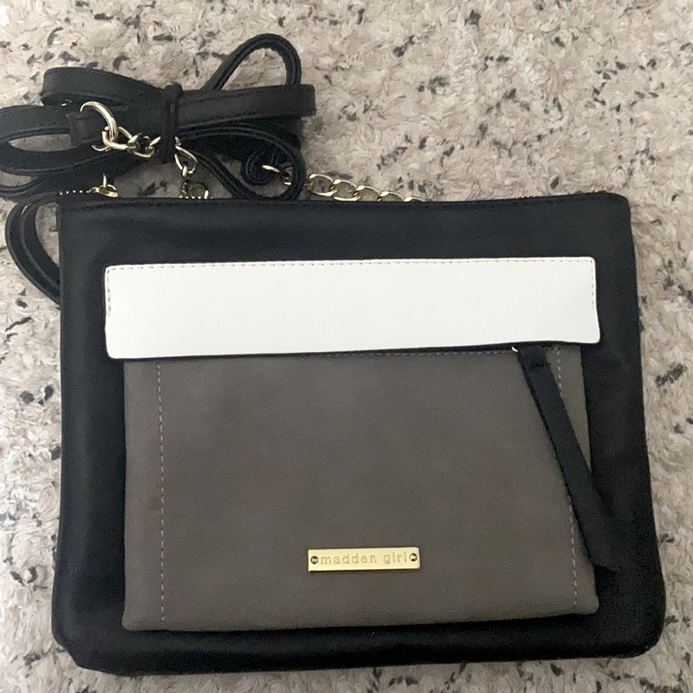 Madden girl crossbody bag